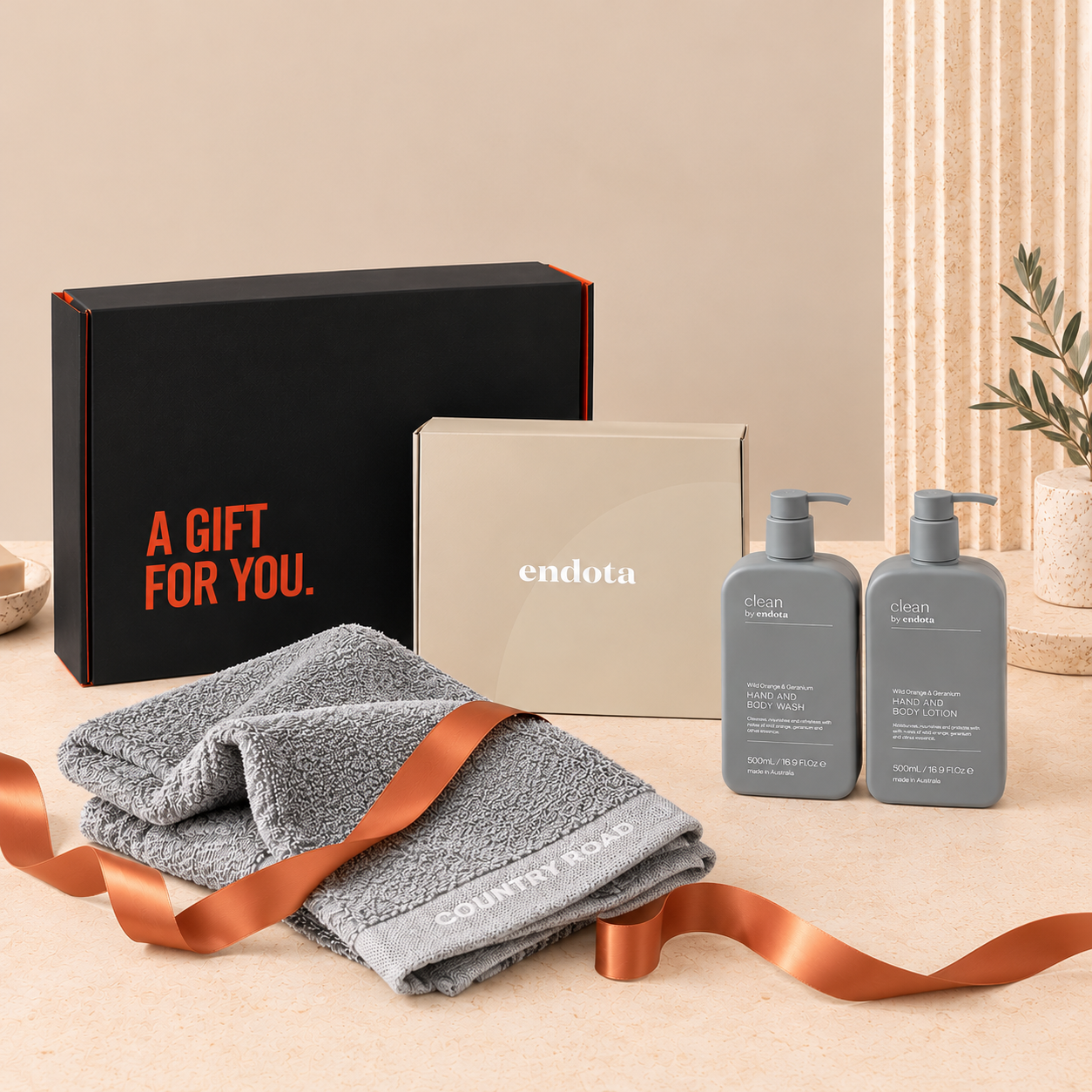 We Wander Bathroom Gift Hamper