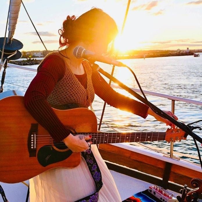 Mooloolaba Sunset Cruise With Live Music - We Wander