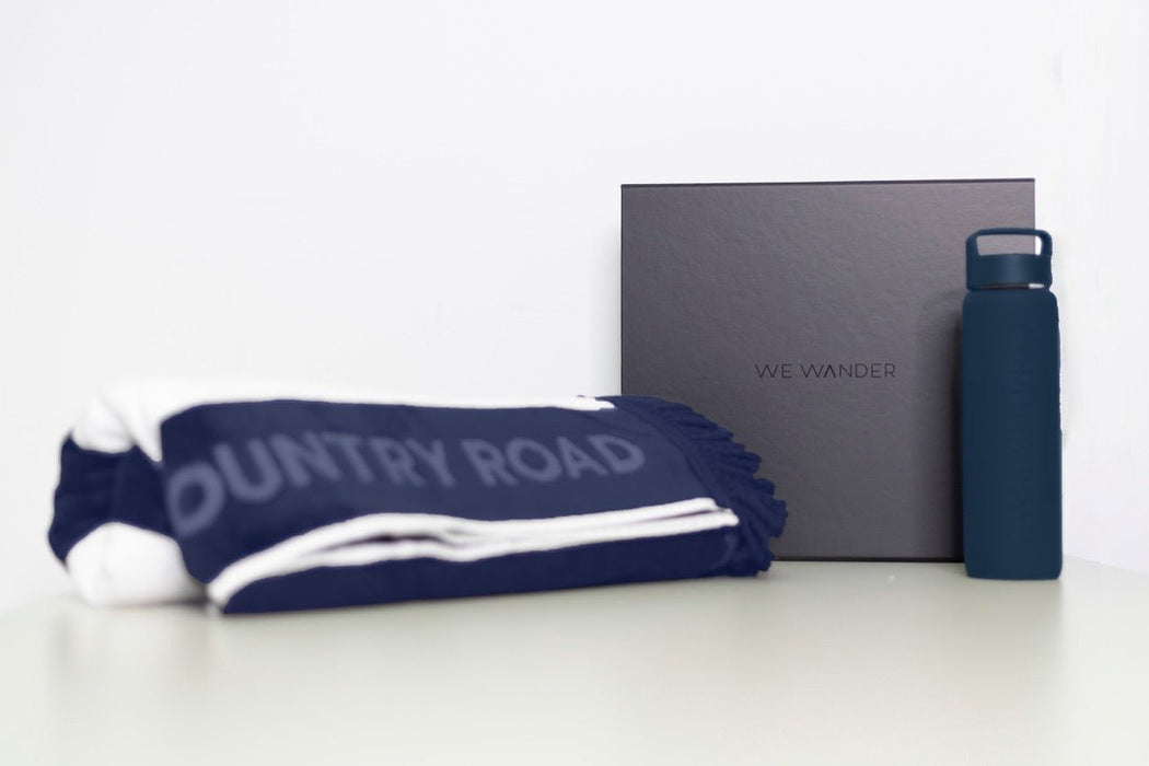 We Wander Coastal Luxe Beach Hamper - We Wander